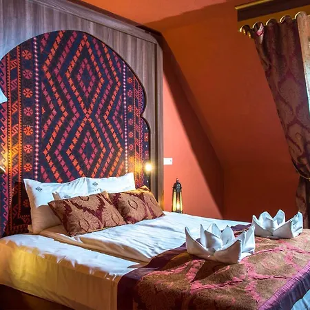 Meses Shiraz Superior-adults Only Hotel