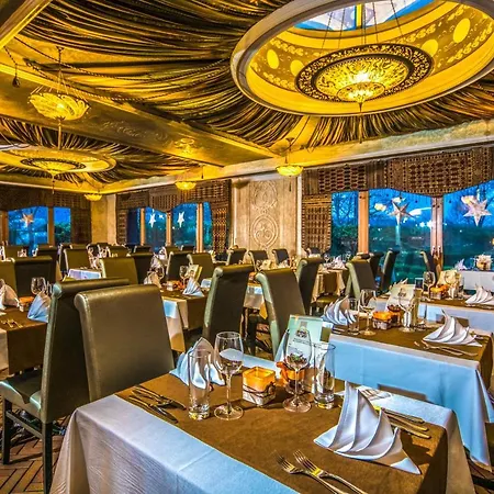 Meses Shiraz Superior-adults Only 4* Egerszalok