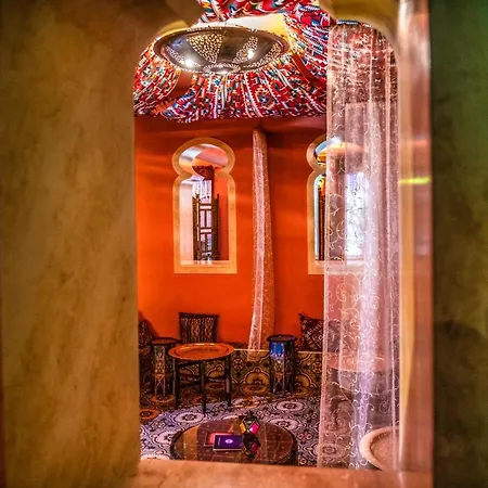 Hotel Meses Shiraz Superior-adults Only 4*