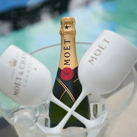 Meses Shiraz Superior-adults Only Hotel 4*