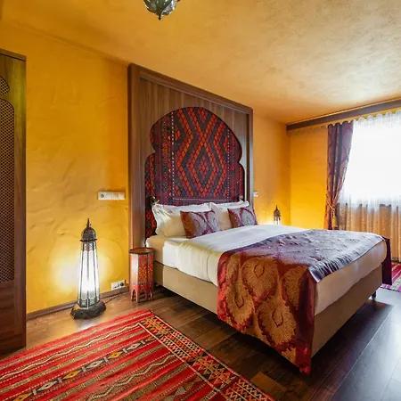 Meses Shiraz Superior-adults Only 4*